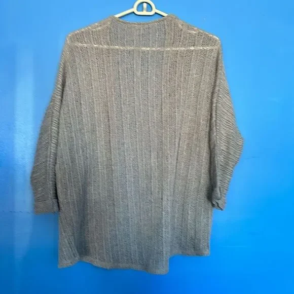 7 Day Wknd Women’s Gray Knit Shrug Sweater Size Medium | Open Front Layering - Picture 2 of 4
